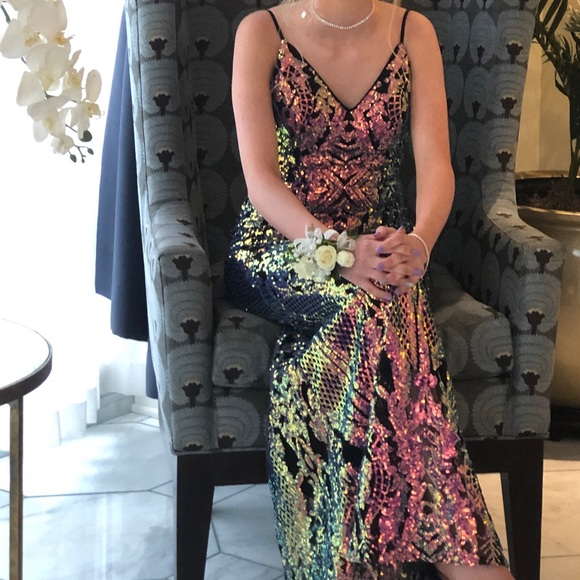 city vibe Dresses & Skirts - Prom dress size 1 but fit me and I’m a size 3 straps are adjustable!Fully padded